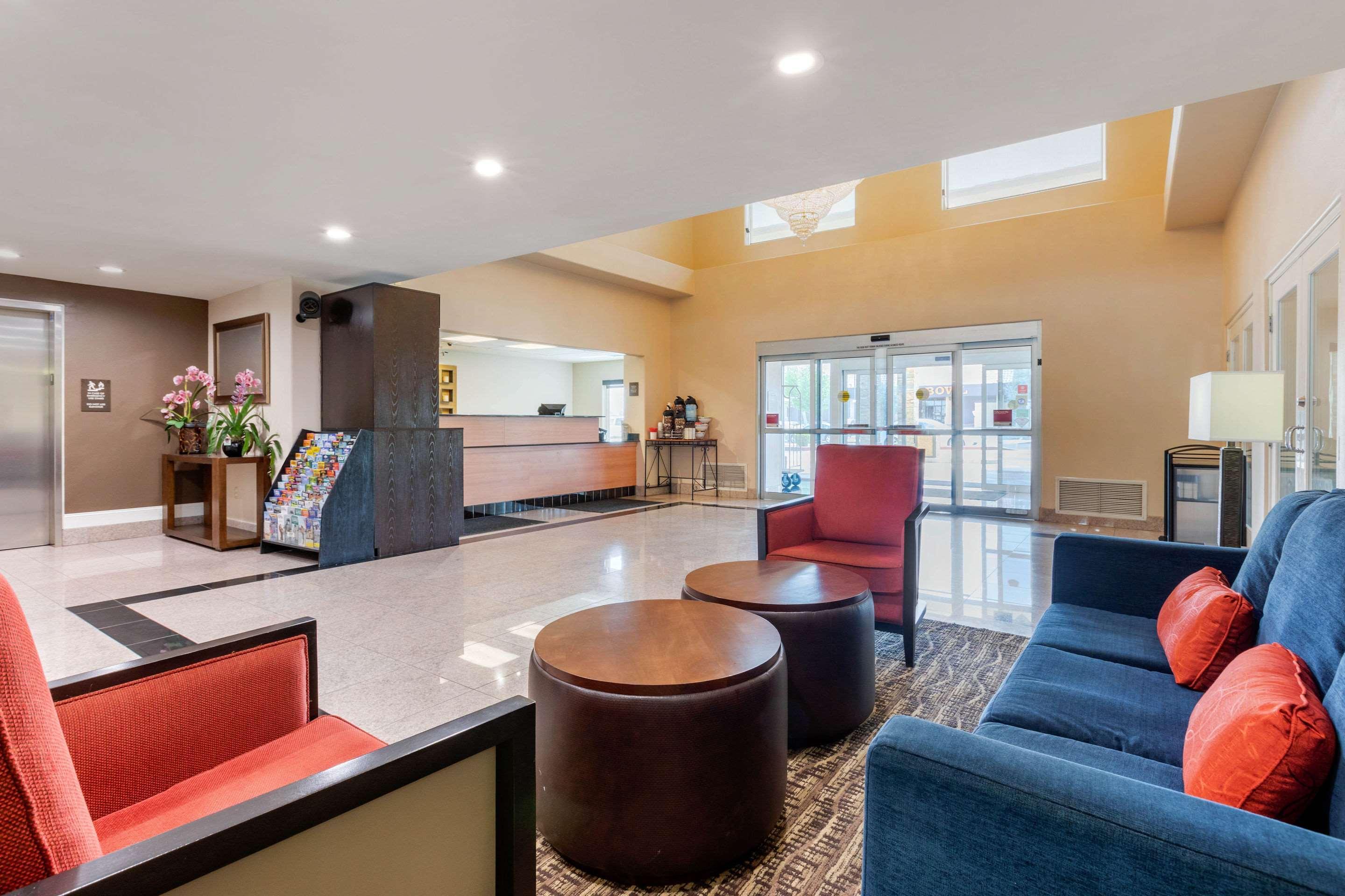 Comfort Suites Victorville-Hesperia Exterior foto